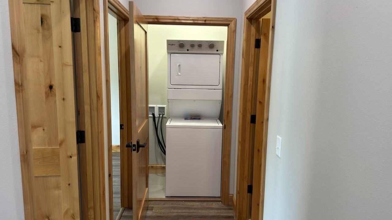 621 Ayla Ln - B #B - Photo 7 of 16