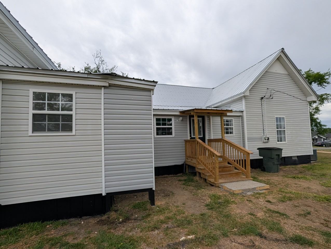 84 Wommack Ave #1 - Photo 4 of 32