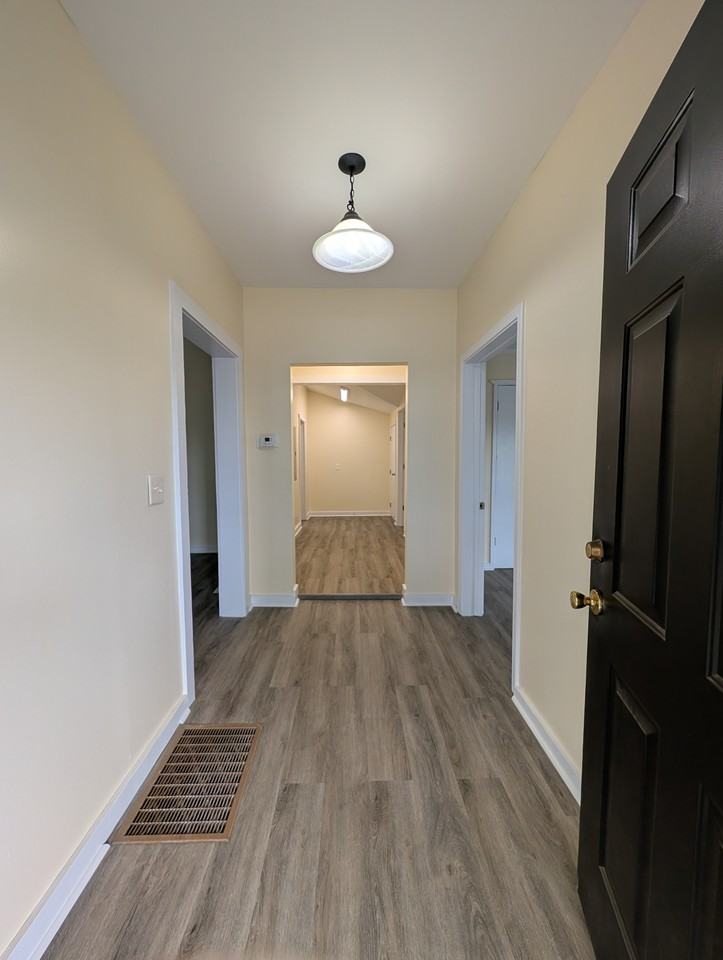 84 Wommack Ave #1 - Photo 5 of 32