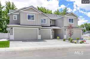 featured image of 208 Ne 3rd St #208