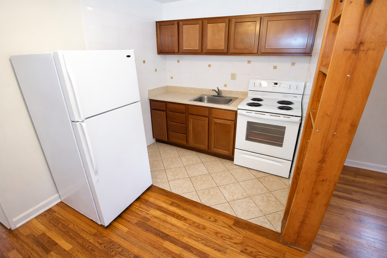 308 NORTH NEVILLE STREETAPT 11 #11 - Photo 6 of 8