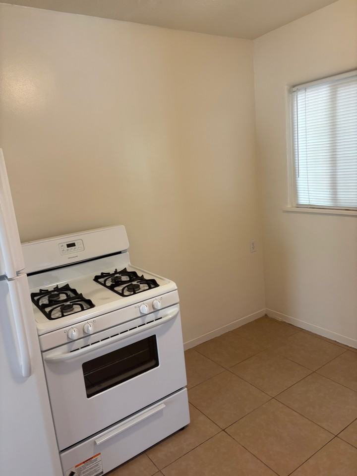14th St Nw #623 - Photo 4 of 16