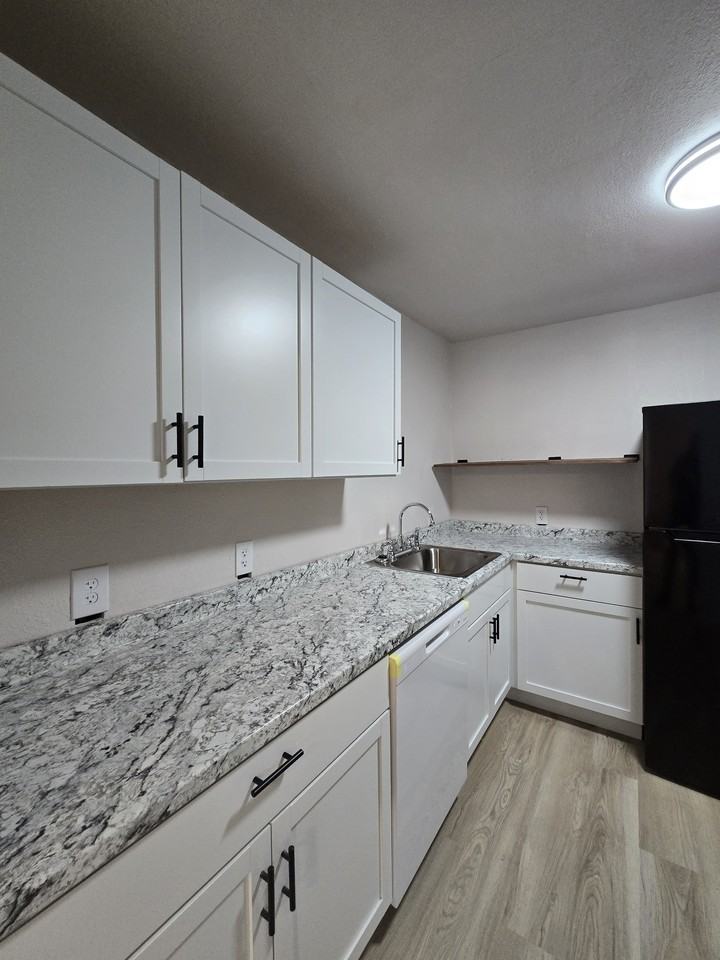 1031 N New York Ave #1 - Photo 7 of 19