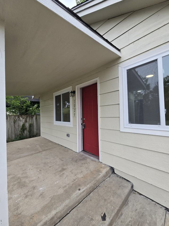 1029 N New York Ave #1 - Photo 4 of 18