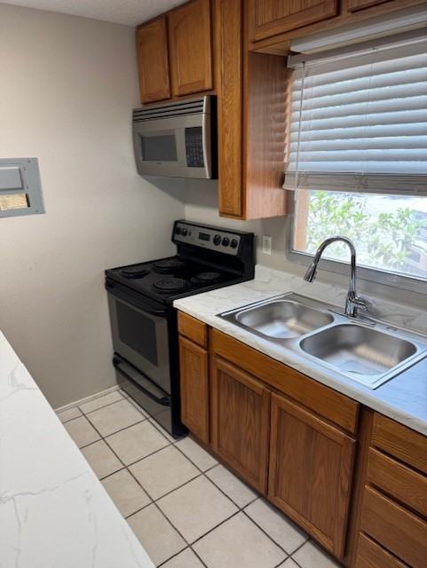 3569 Khayyam AvenueUnit 21 #21 - Photo 4 of 13