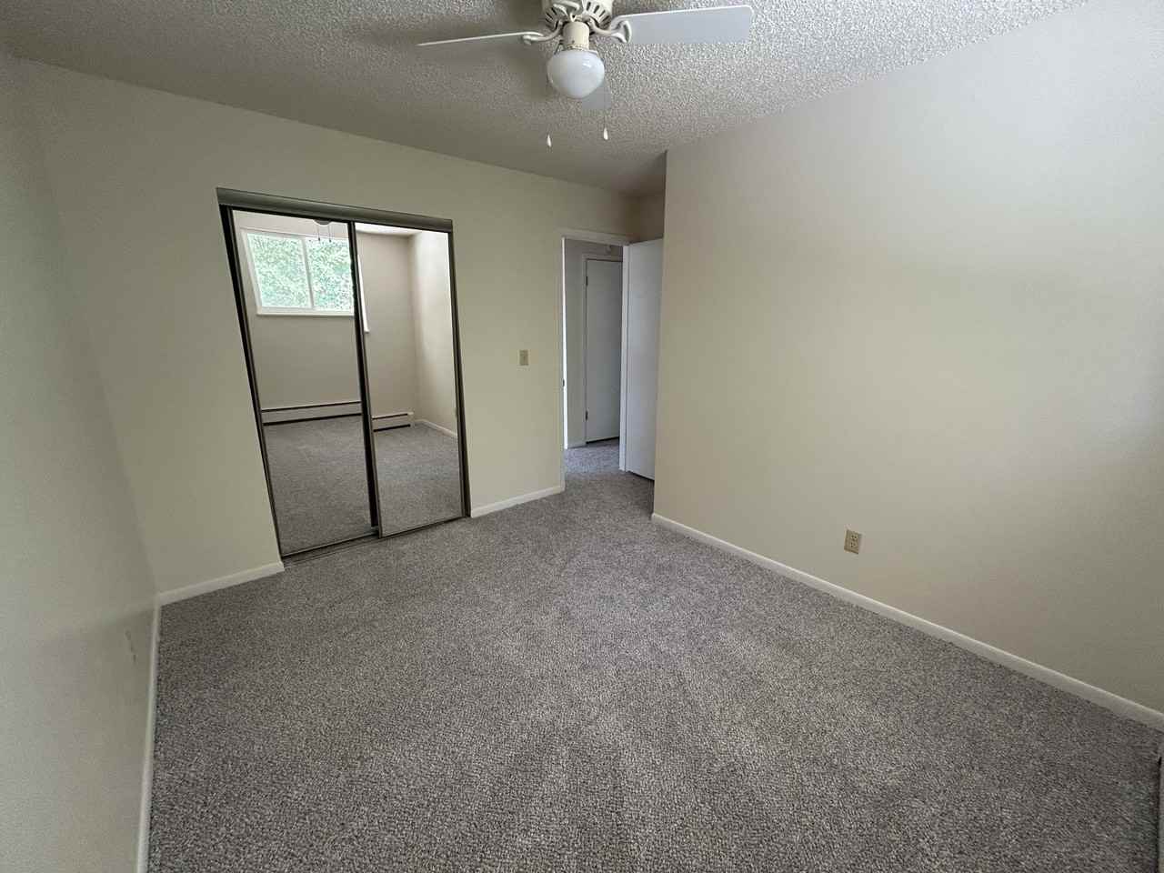 1048 Western Dr #4 - Photo 7 of 12