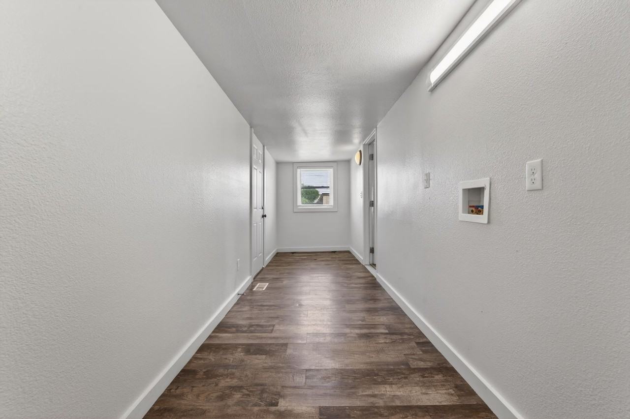 802 W Mccormick Ave - Photo 4 of 15