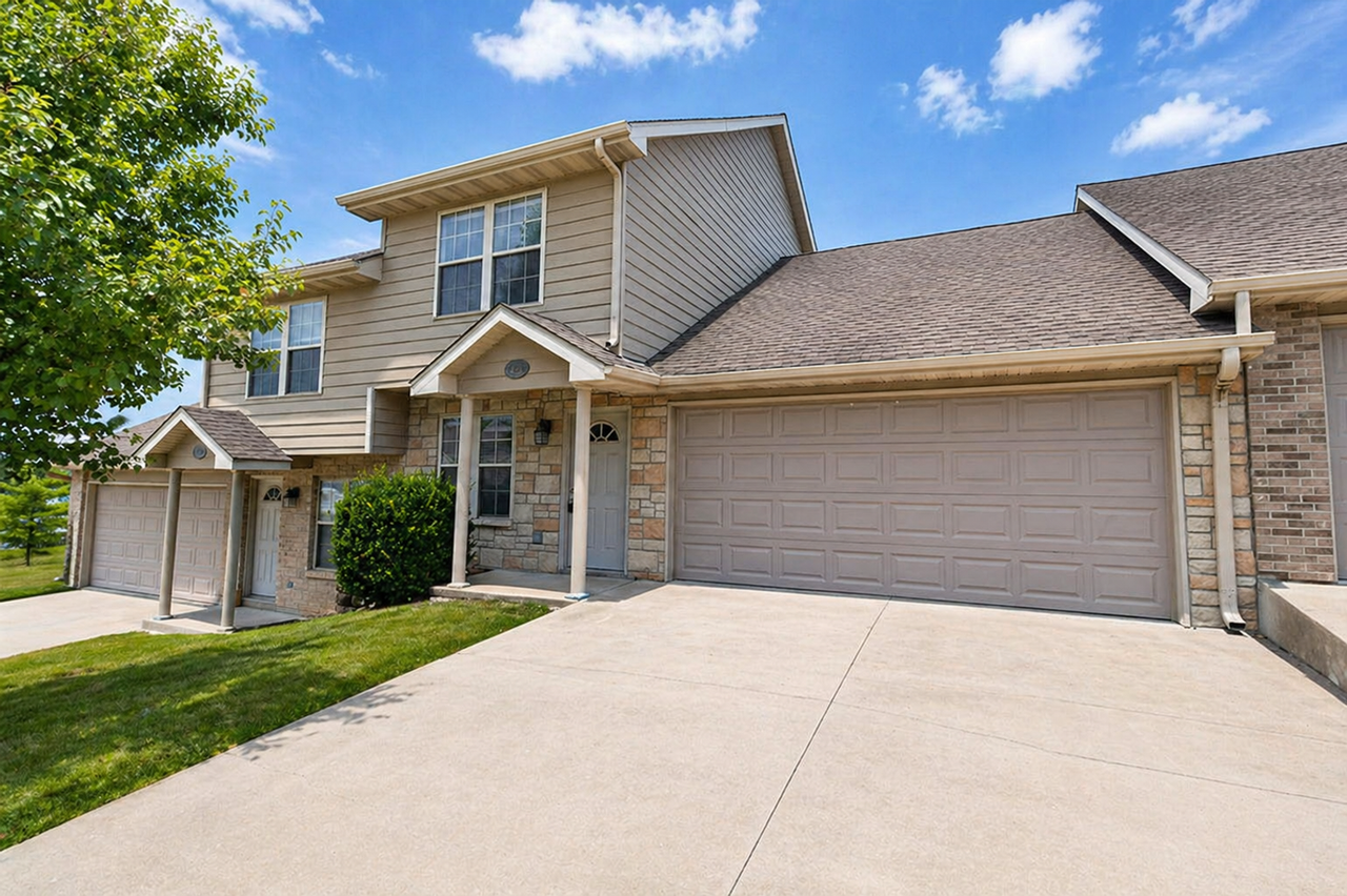 1302 E Brown School Rd