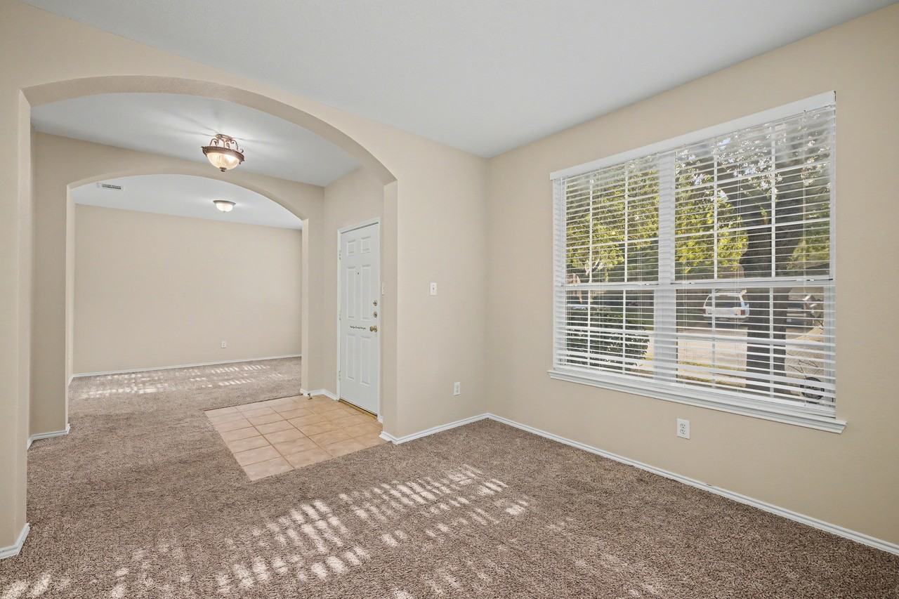 8401 Tribute Ln - Photo 3 of 50