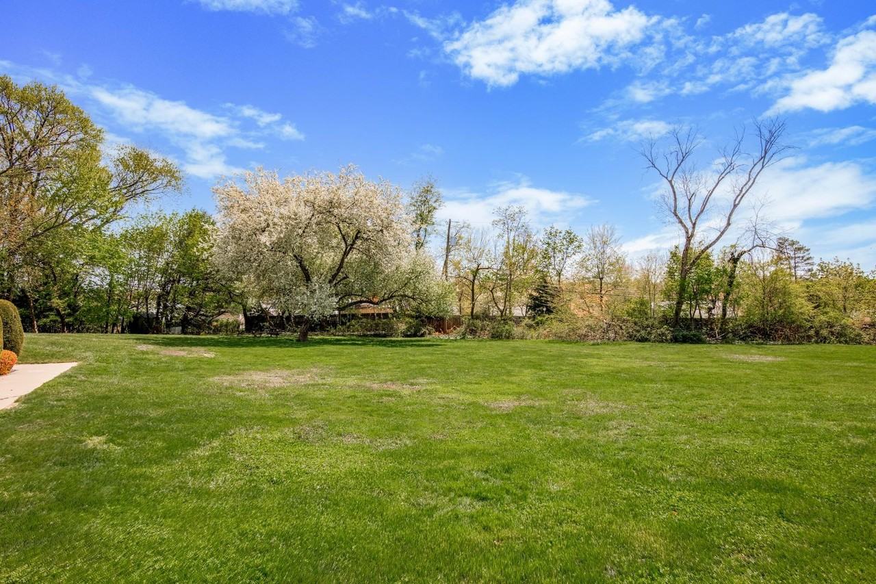 Manor House Apartments - Photo 6 of 16