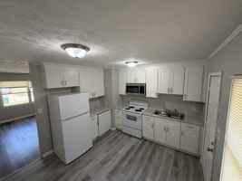 featured image of 657 Aubrey Dr #1