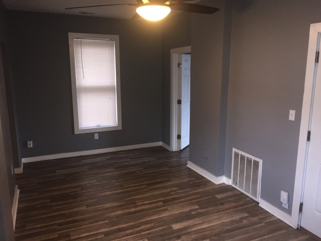 1120 1/2 Mount Pleasant Ave #1120-5 - Photo 2 of 8
