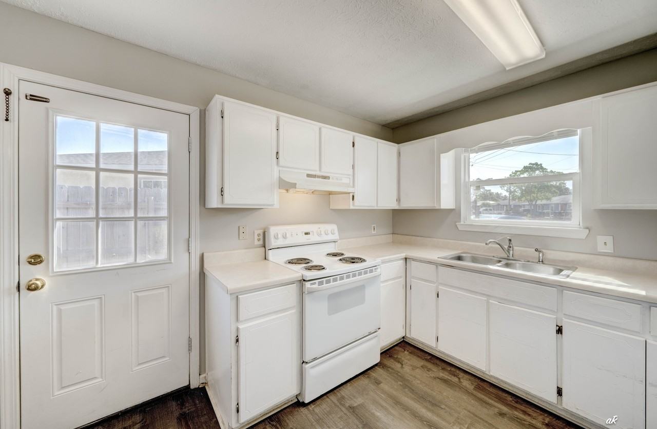 3720 Burnham Way #1 - Photo 7 of 17