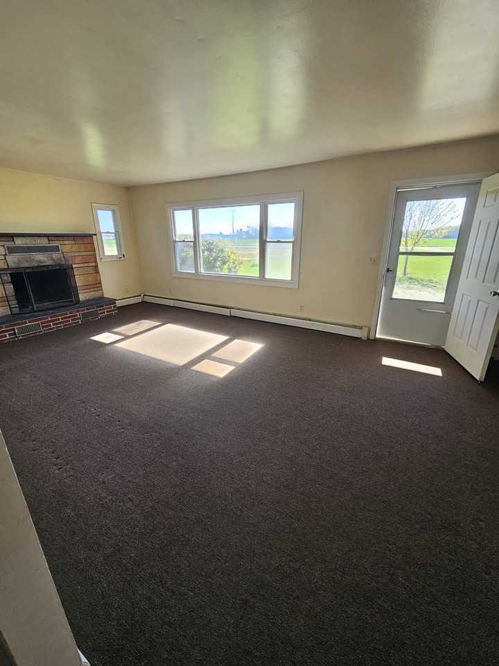 7110 Noble Rd #1 - Photo 3 of 11