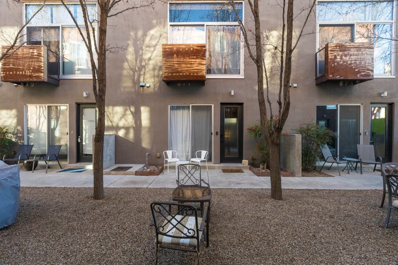 877 Silver Ave Sw #1 - Photo 4 of 42