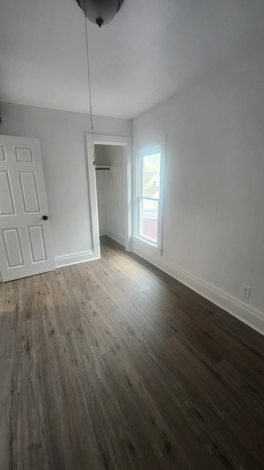 212 1/2 King St #2 - Photo 5 of 12