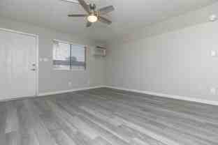 13517 W Glendale Ave - Photo 1 of 1