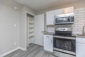 featured image of 13517 W Glendale Ave