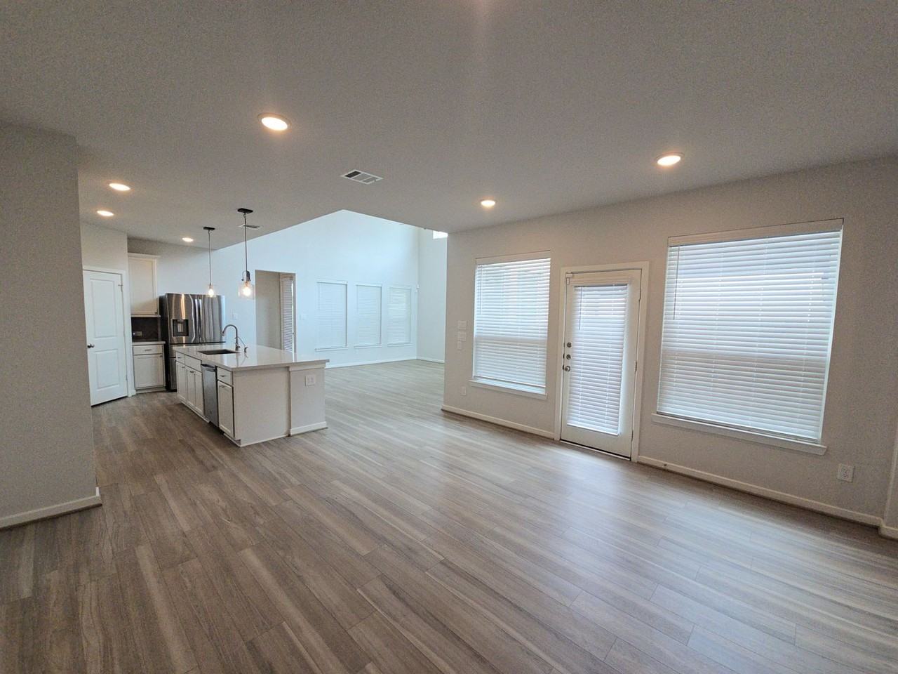 9227 Dearborn Knoll Dr - Photo 3 of 42
