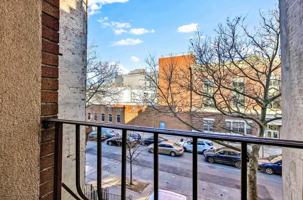 featured image of 144 Monroe St