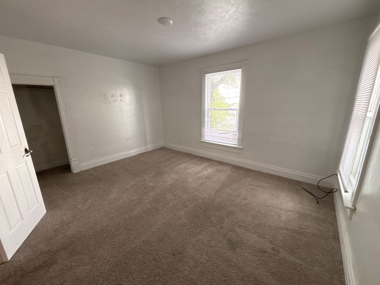 2415 E Street - Photo 6 of 15