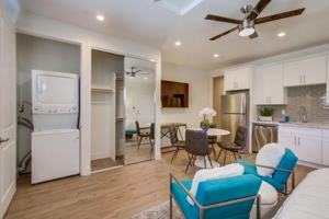 featured image of 4142 Nordica Ave