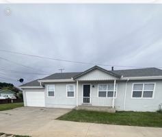 featured image of 375 Monterey Ave #1
