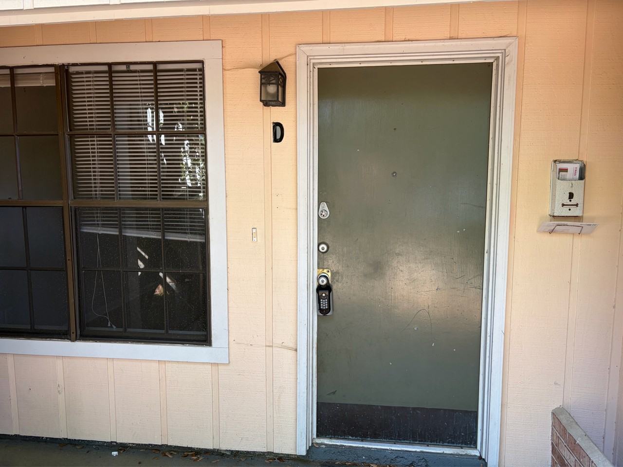 220 Atkinson Dr #D - Photo 3 of 14