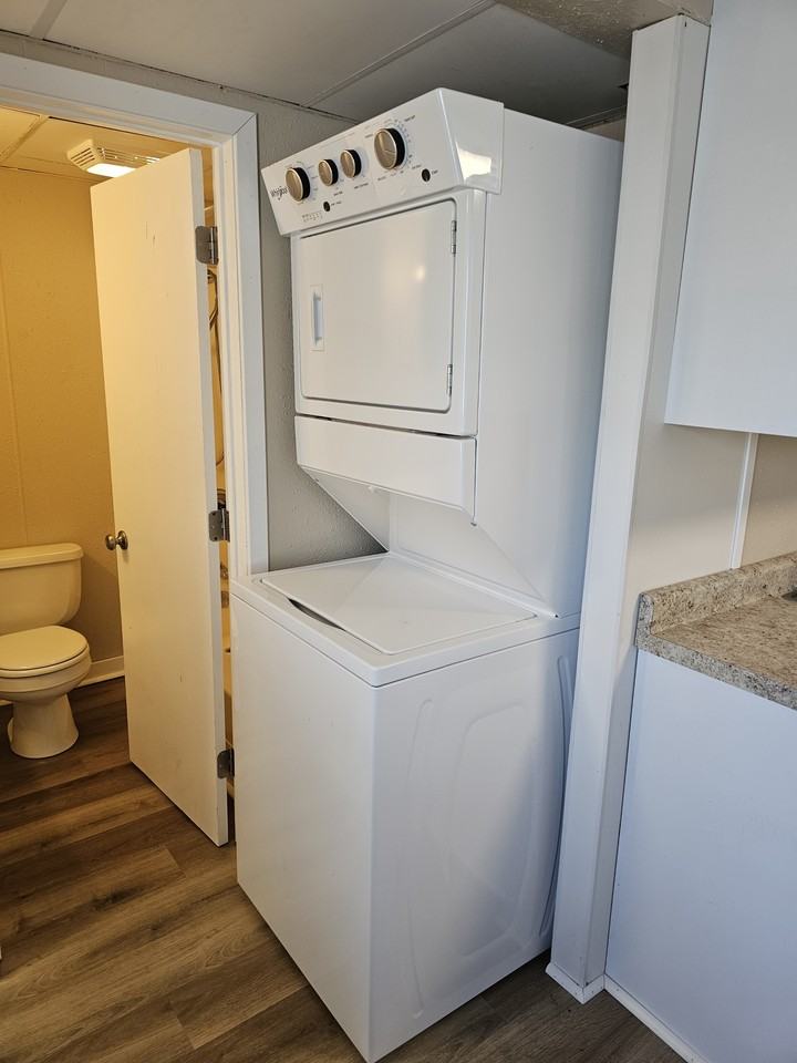 324 Platt St #2 - Photo 3 of 6