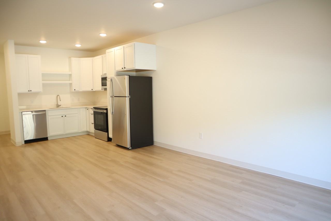 Palisades - 2022340 River Road #202 - Photo 4 of 27