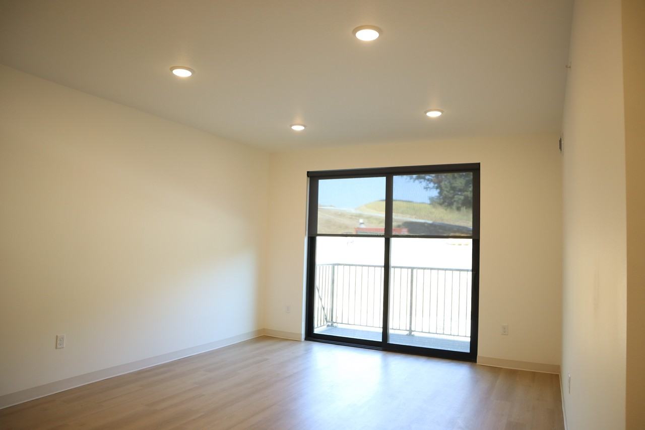 Palisades - 2022340 River Road #202 - Photo 7 of 27