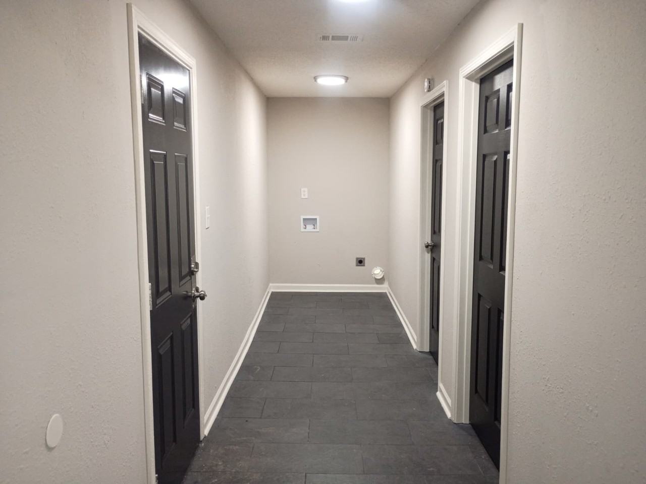 760 Hanley St #1 - Photo 6 of 7