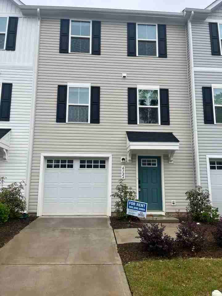 6126 Carrick Bend Ct #1 - Photo 2 of 23