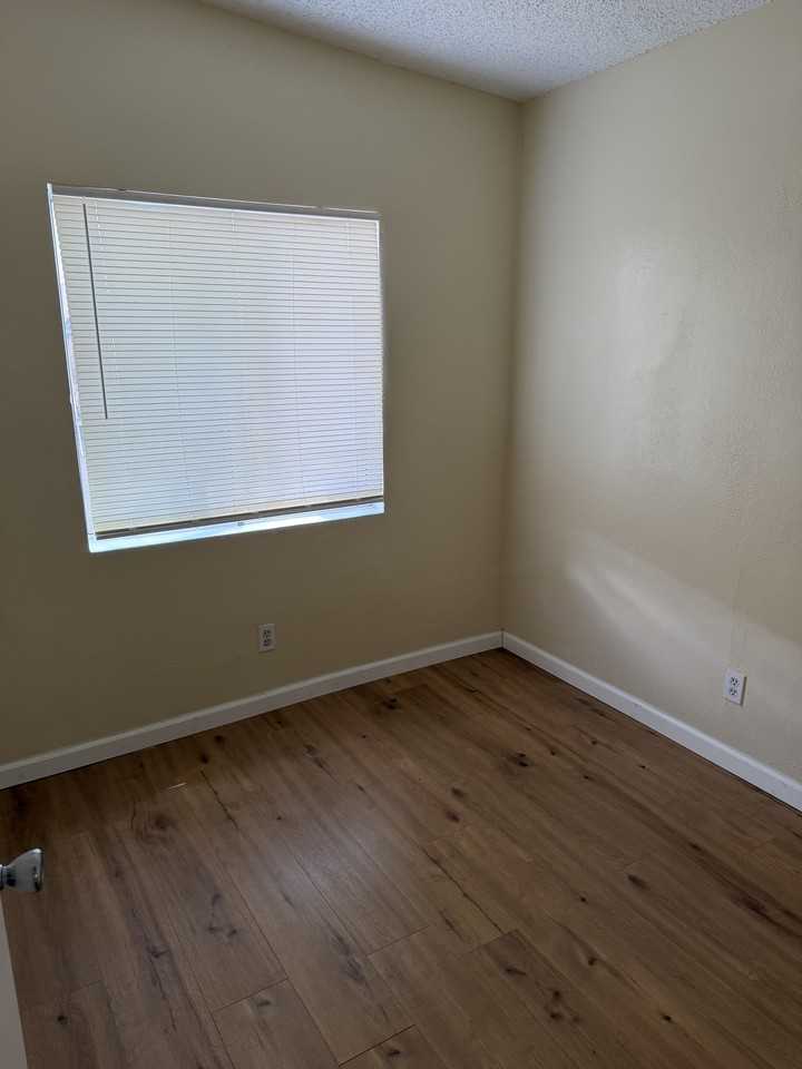 6607 Datura Ave #7 - Photo 4 of 6