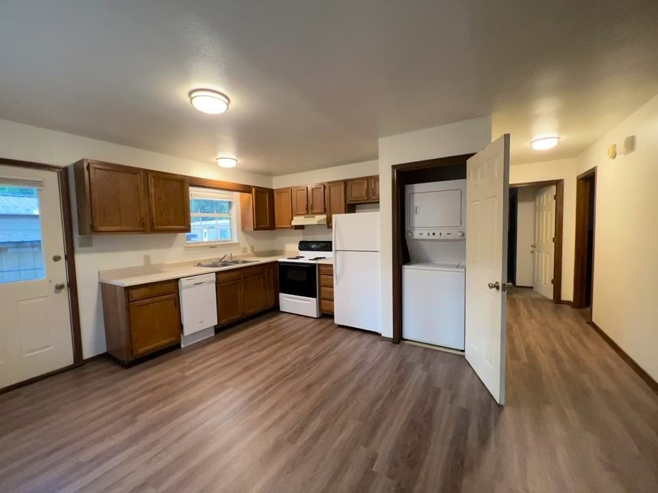 108 Raymond Buckner Dr #1 - Photo 2 of 10