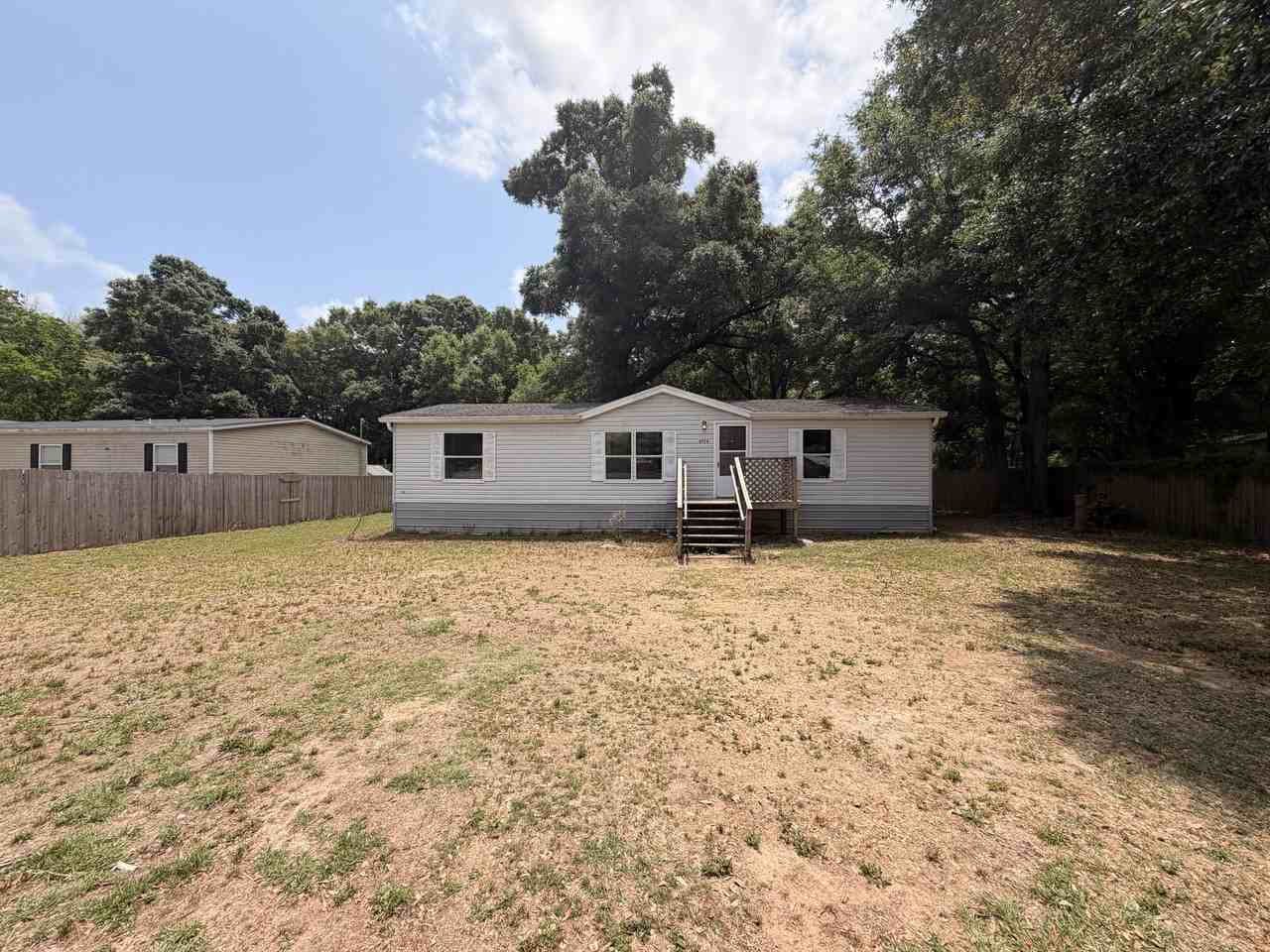 6525 Burdick St - Photo 2 of 4