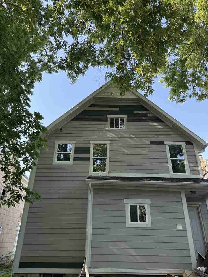 421 Catherine St #1 - Photo 2 of 10