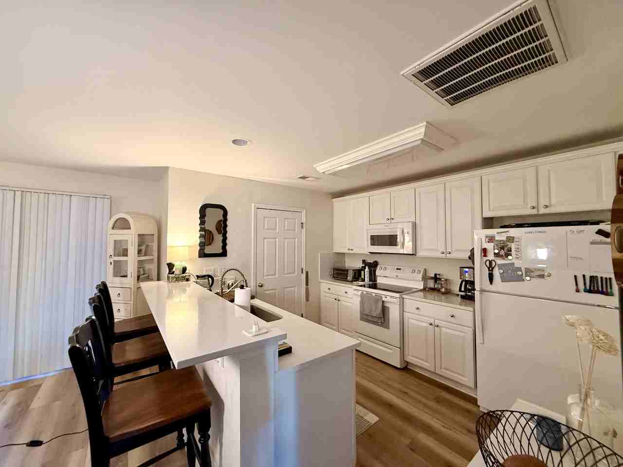 1104 Harvester Cir #1 - Photo 4 of 28