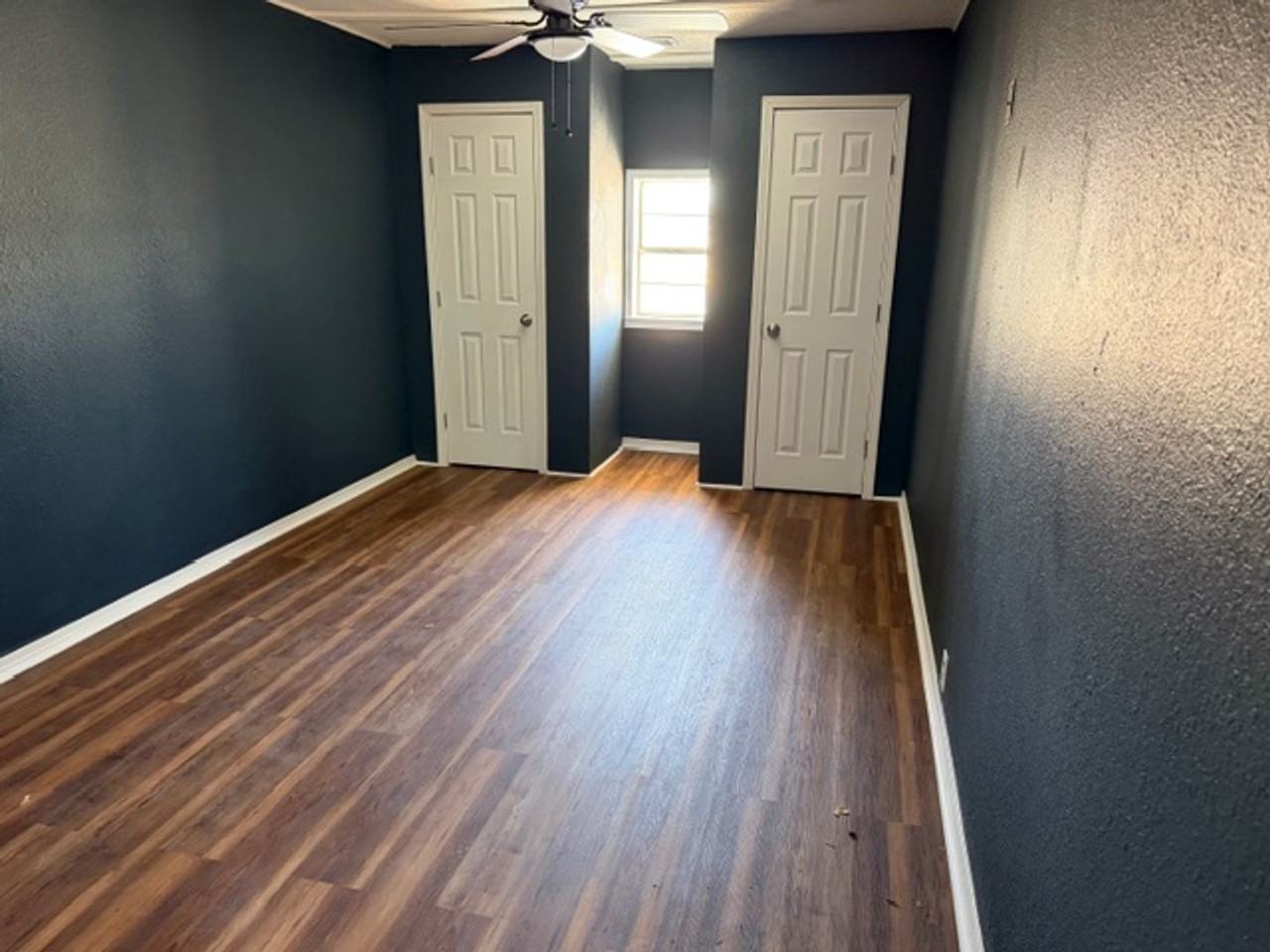 1234 Sycamore St - Photo 5 of 17