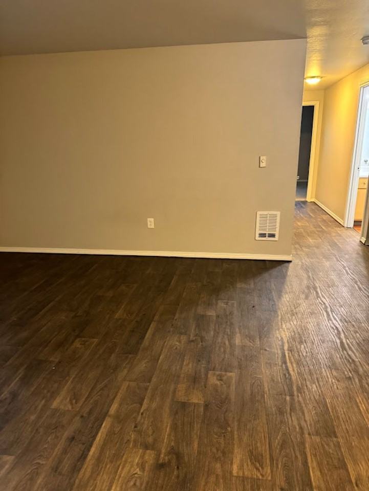 16924 Se Powell Blvd #33 - Photo 3 of 26