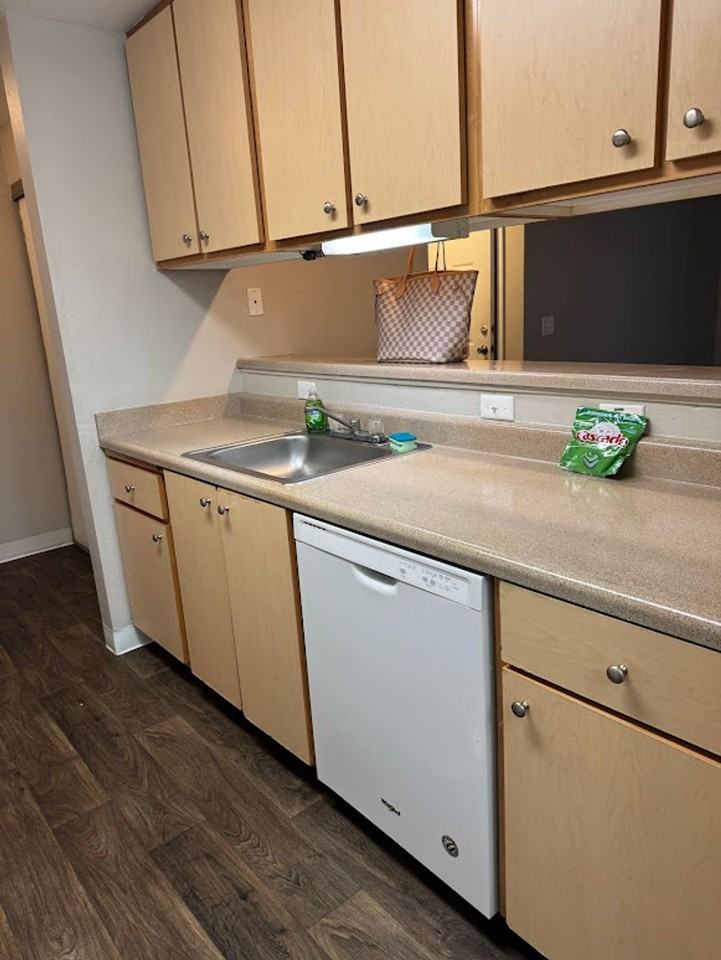 16924 Se Powell Blvd #33 - Photo 7 of 26