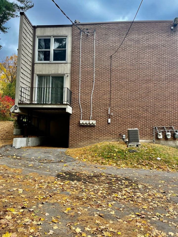 4915 W Genesee St - Photo 6 of 17