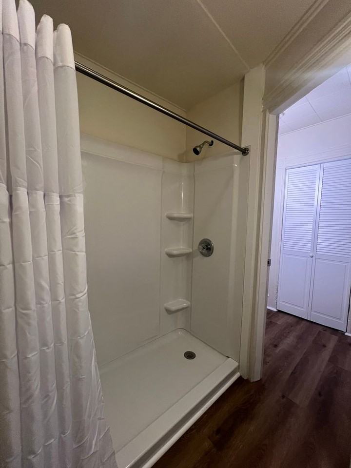 114 1/2  S Queen St - Photo 3 of 15