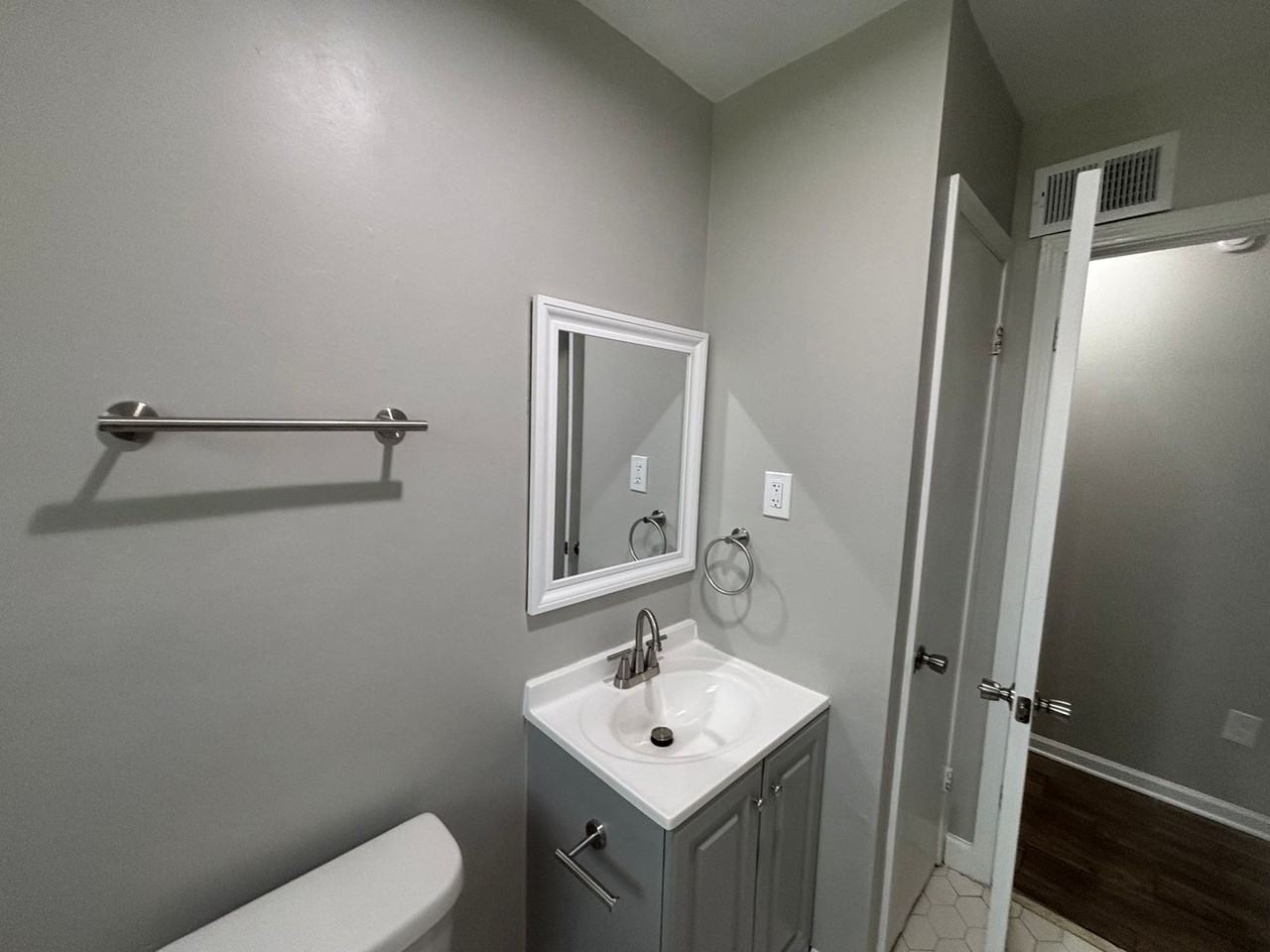 5293 Beaverton Dr - Photo 3 of 14