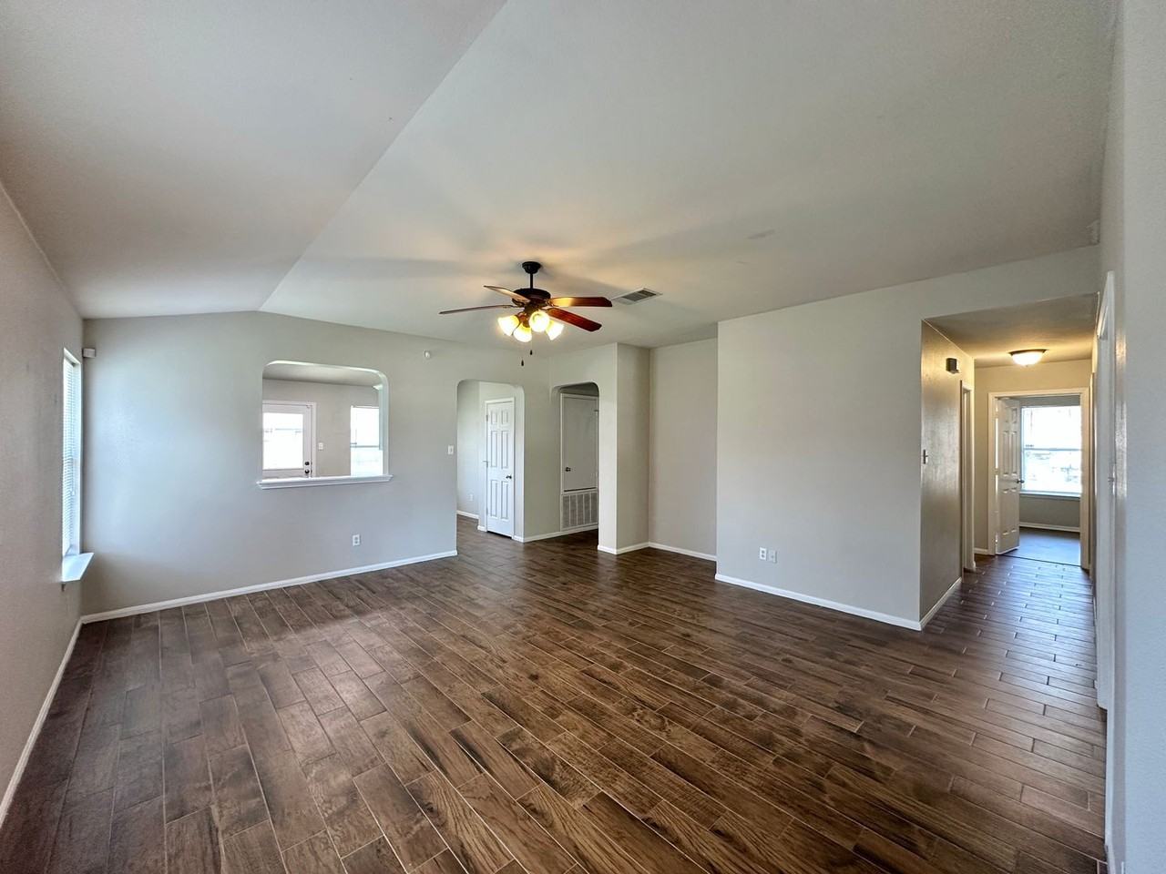 506 Constellation Dr - Photo 2 of 22