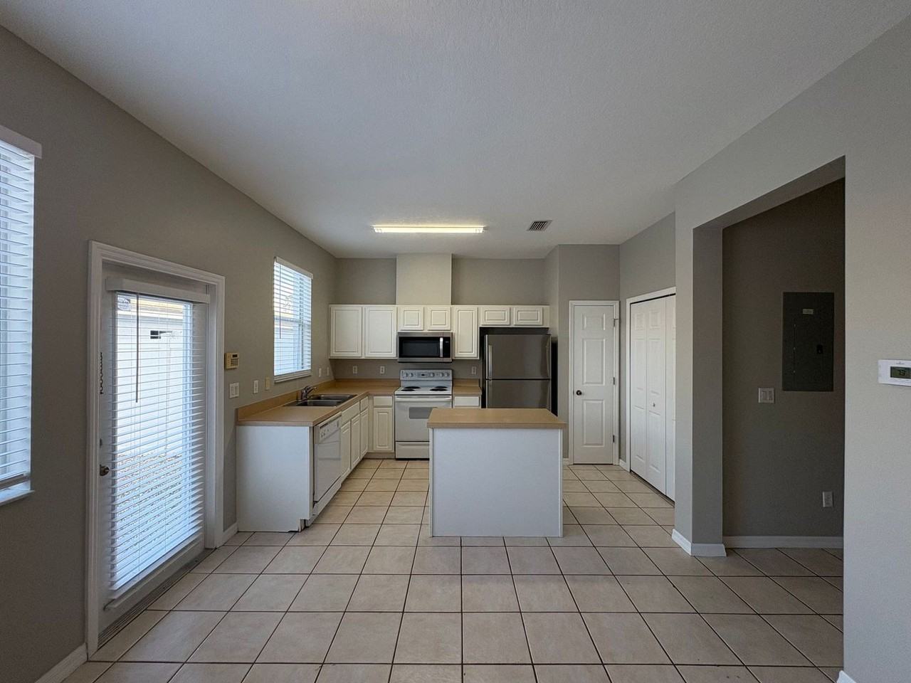 12654 Langstaff Dr - Photo 6 of 26