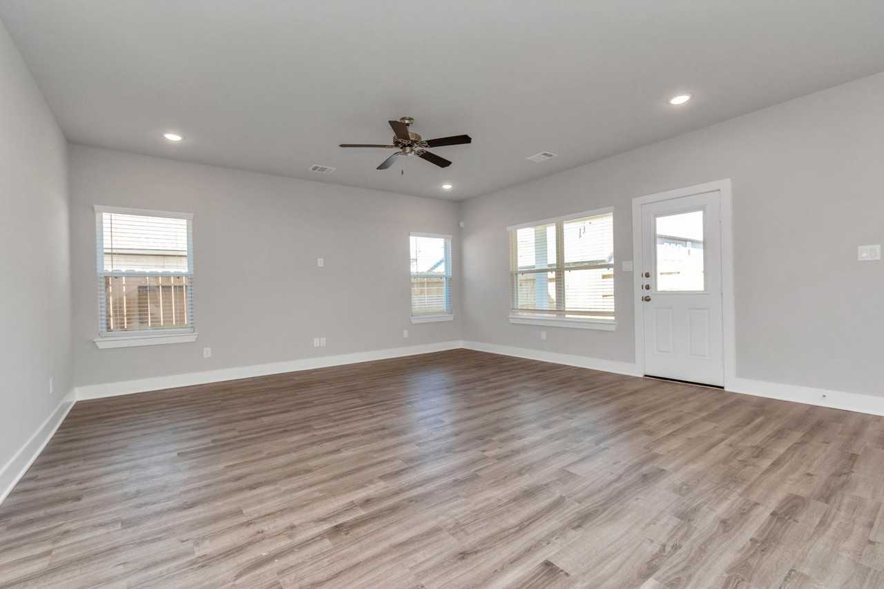 21047 Treasure Gate Ln - Photo 5 of 36