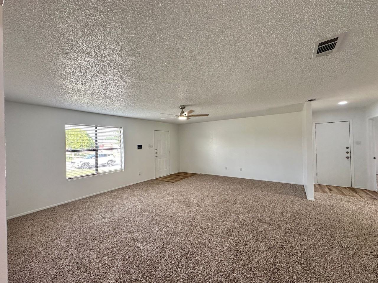 4612 Ronald Dr - Photo 5 of 32