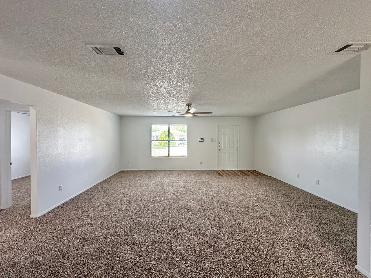4612 Ronald Dr - Photo 6 of 32