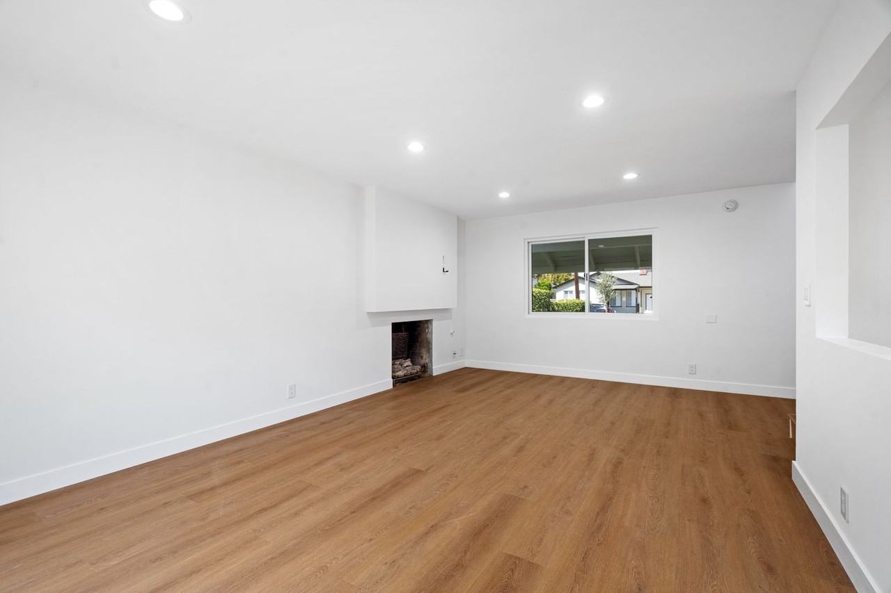 12024 Alberta Dr - Photo 4 of 21